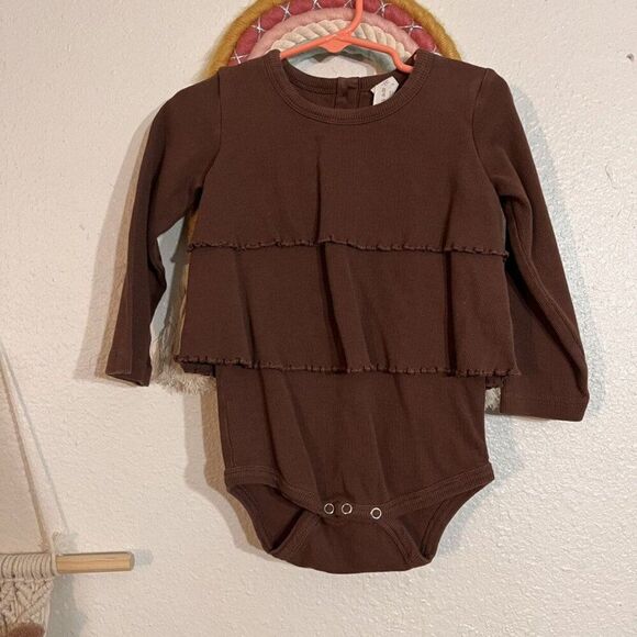 kate quinn double ruffle cotton bodysuit in fudge - Picture 1 of 2